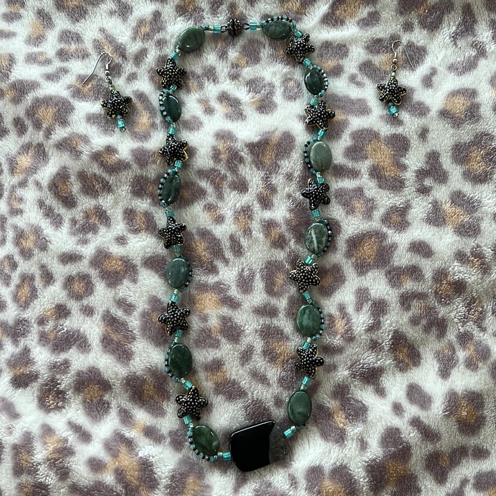 Starfish necklace and earring set